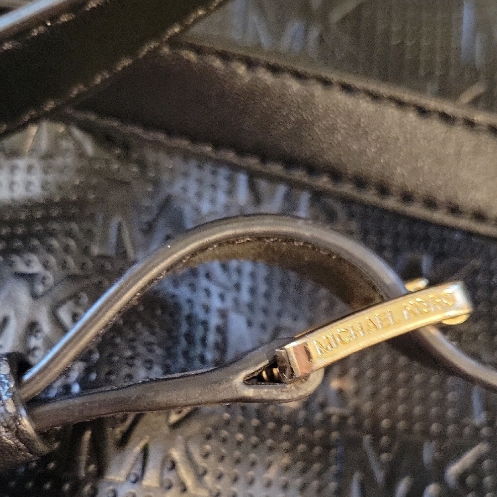 Michael Kors Monogram Brooklyn Elegant Black Backpack - Picture 10 of 10